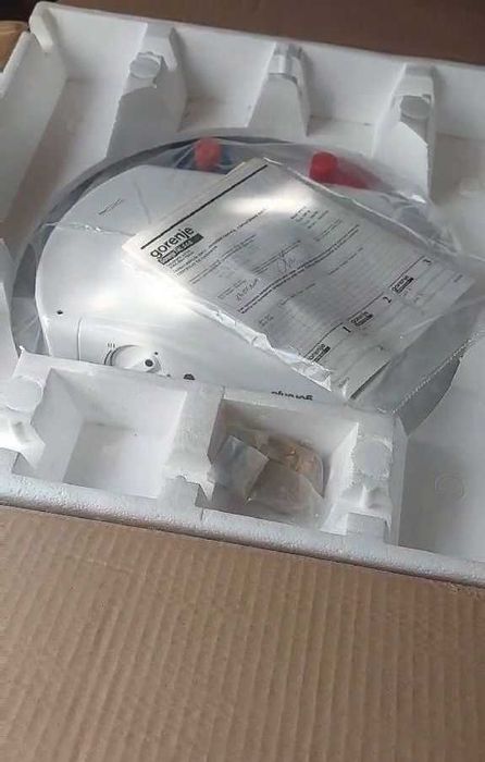 Продаю бойлер на 80 літрів.