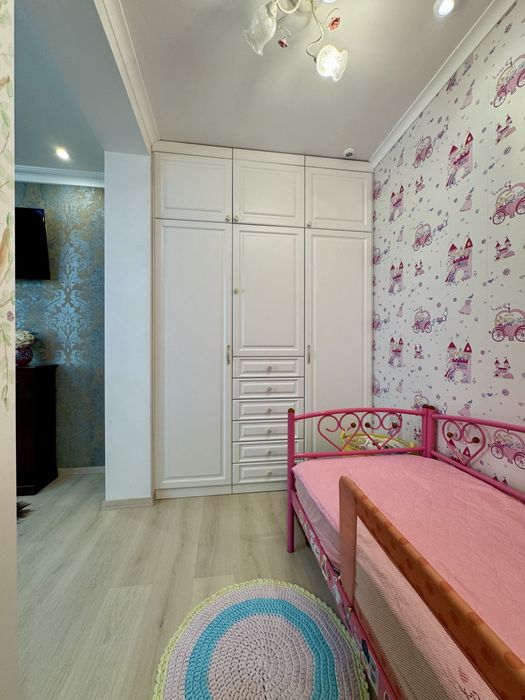Продаю 1-кімнатну квартиру, р-н Північний, вул. А. Старова. Ц5