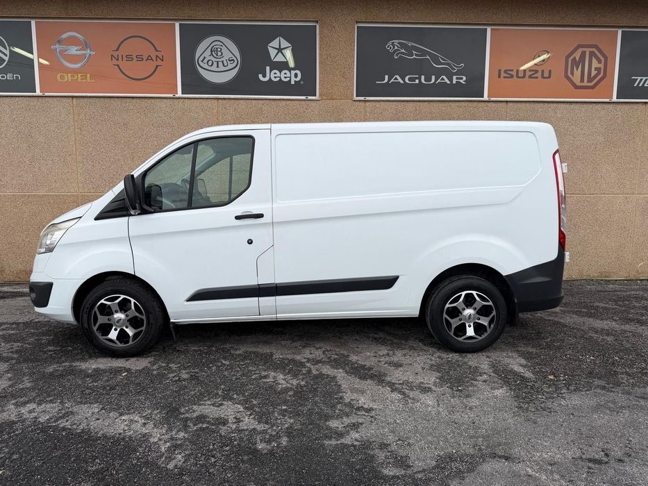 Ford Transit Custom 2.0 TDCI L2H1 baixo ambiente