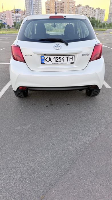 Продам Toyota Yaris