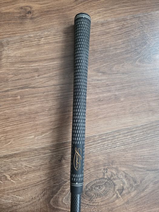 Kij do golfa Callaway RAZR Fit driver