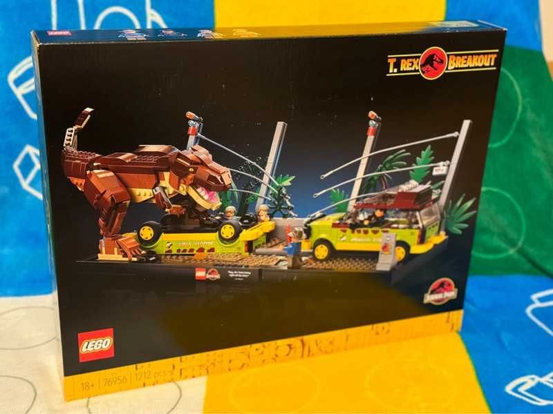 LEGO® 76956 - Tyranozaur Na Wolności