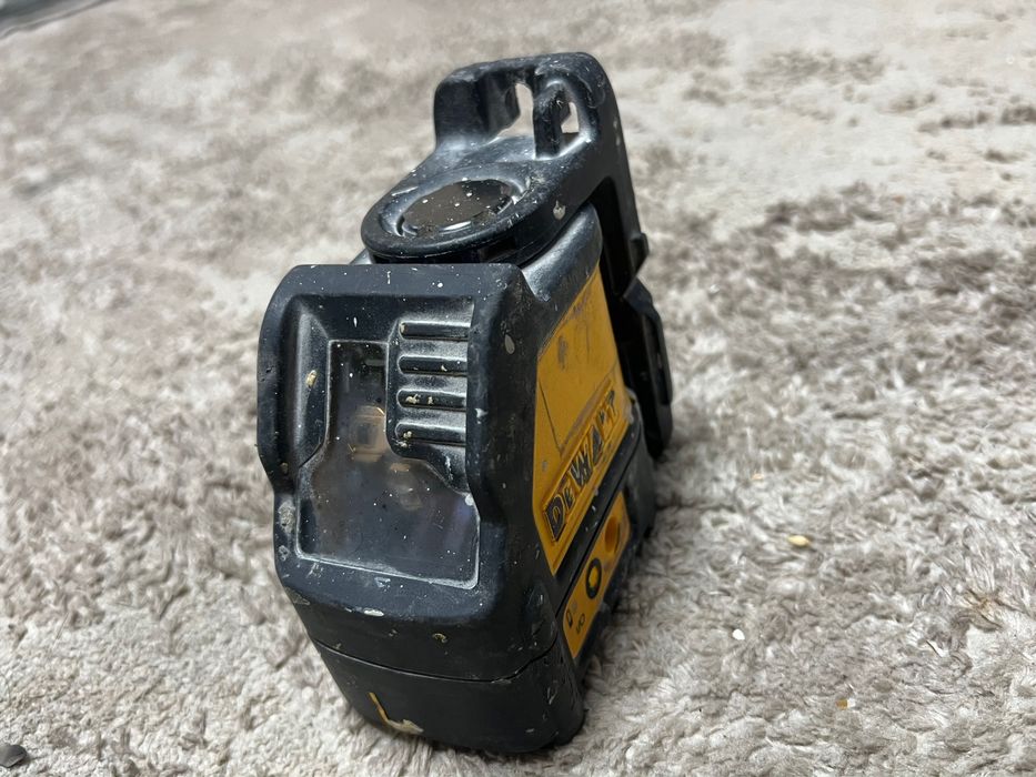 Laser dewalt linha verde DW088CG e 2 cubix Stanley linha vermelha