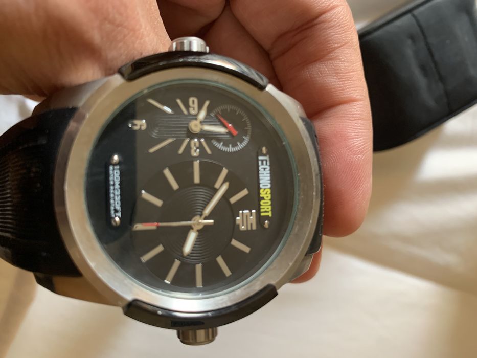 *** Relógio Technosport muito bem estimado