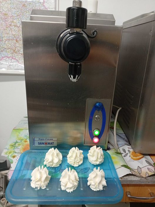 Automat,maszyna do bitej smietany Sanomat Euro Cream 5 l