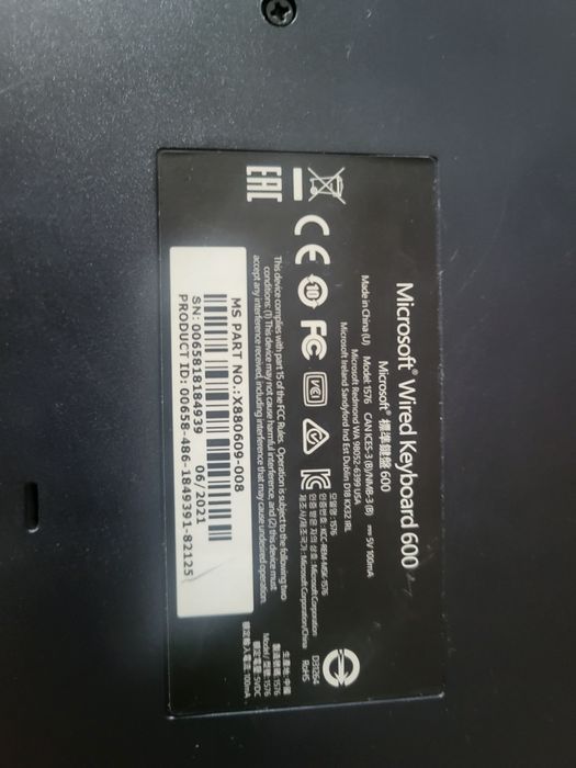 Microsoft Wired Keyboard 600 - Teclado com Fios (USB)