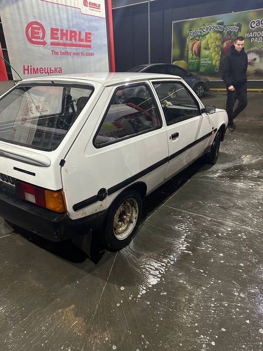 Заз Таврія нова 1102