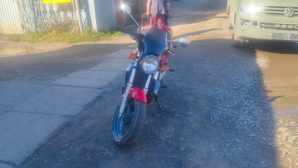 Продам мотоцикл Kawasaki Er5