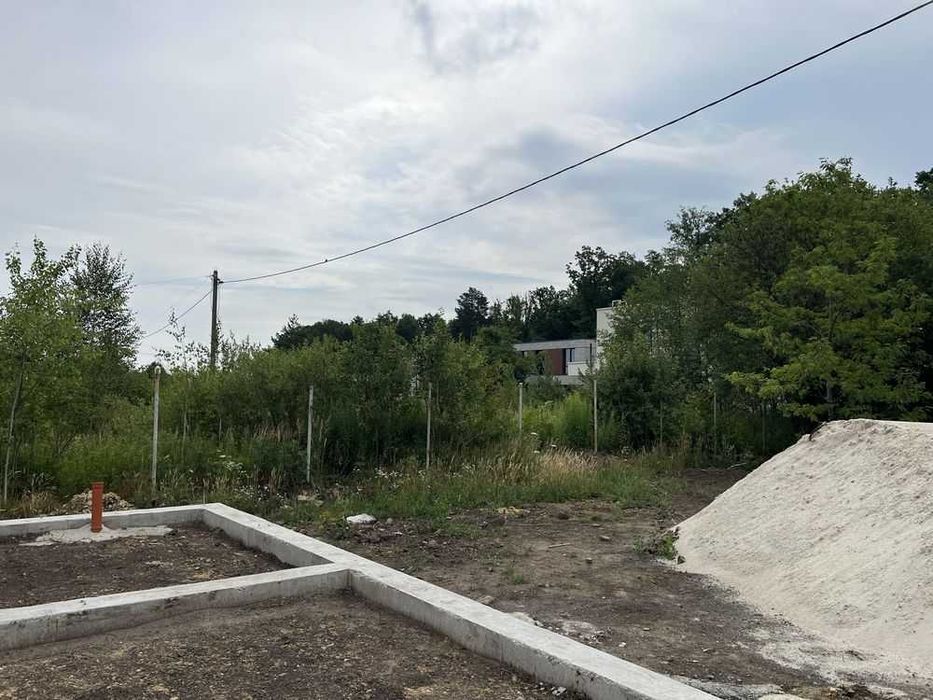 Продаж земельної ділянки 11,2 сотки Зубра
