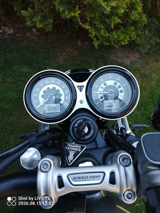 Triumph Speed Twin 1200