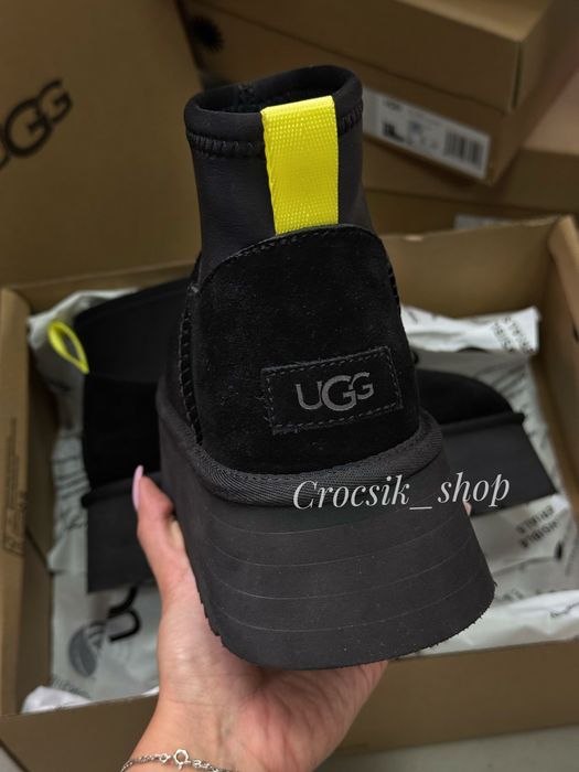 Ugg CLASSIC MINI DIPPER Black жвночі стильні уггі у чорному кольорі
