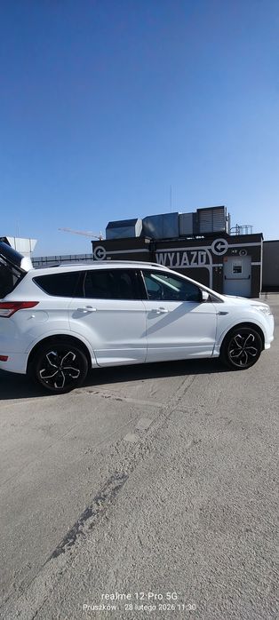 Kuga titanium  keyless go