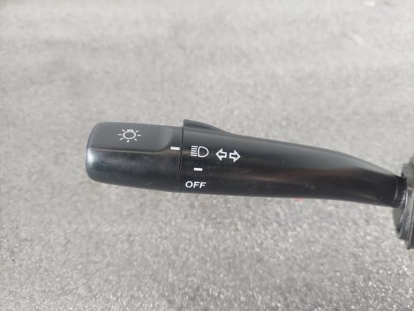 Conjunto / manetes de luzes e limpa vidros TOYOTA Corolla Sedan (_E11_