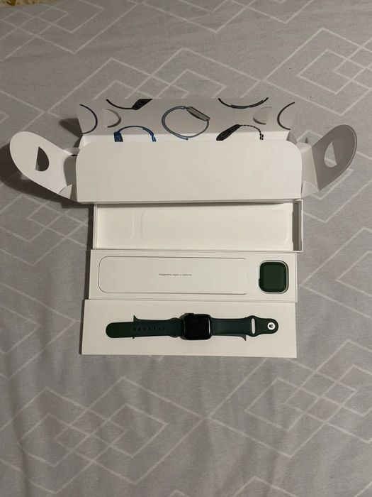 Apple Watch Series 7 GPS 41mm Verde com Caixa e Carregador