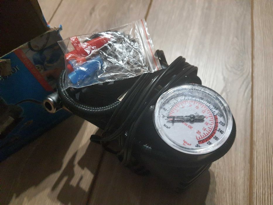 Насос ручний та компресор для авто