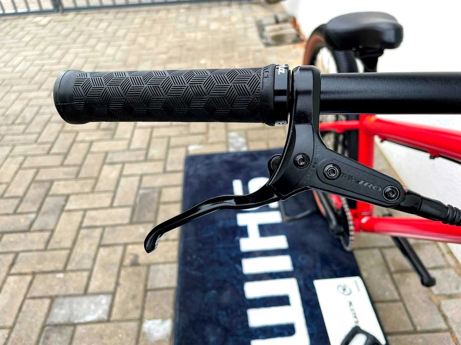 Rower Dirt KONA SHONKY 26 Rama L Street Stunt Pumptrack Manitou Circus