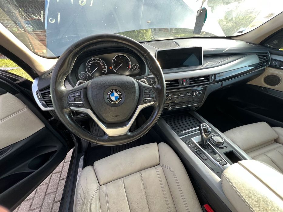 BMW X5 Do poprawek lakierniczych.