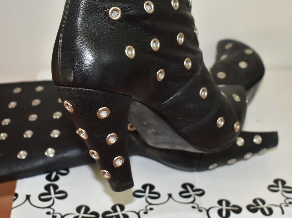 Botas salto alto em pele preta - Nº38