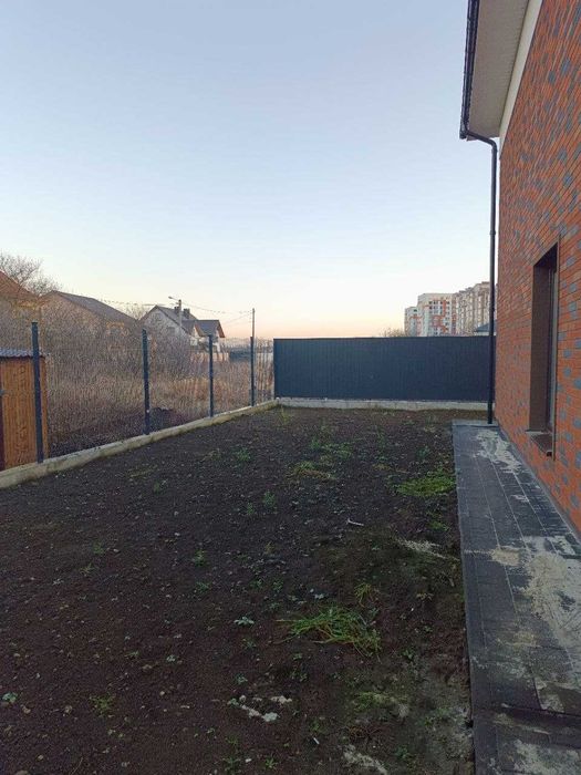 Дуплекс з гаражем у Вовчинцях, 140м2, та ділянкою 2,5сот.