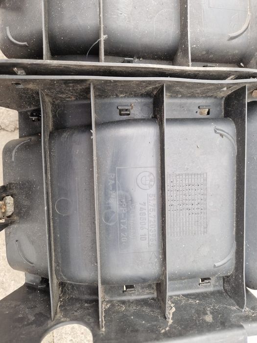 BMW e60 e61 kanał wlot chłodzenia na tarcze tunel hamulca lewy prawy
