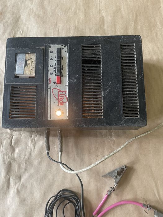 Prostownik PRL Eltron-Elektromet BZ 12/5 12V 5A Klasyk
