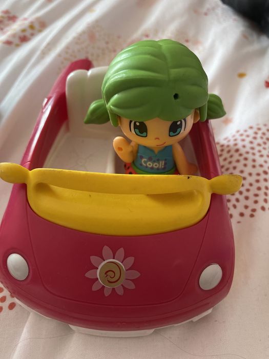 Carro + boneca piny pon
