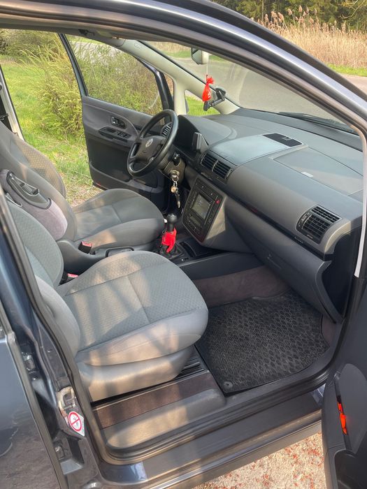 Volswagen Sharan 1. 9 TDI  2004 rok 7 osobowy