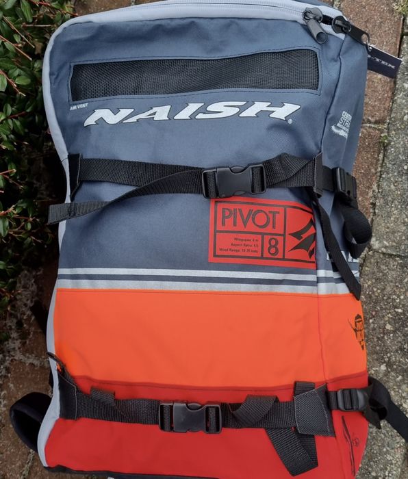 Latawiec Naish Pivot 8m