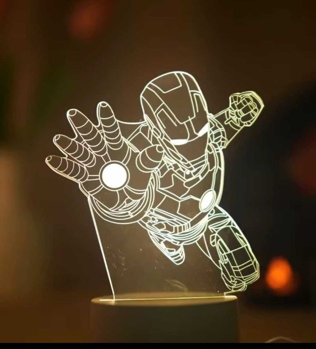 Iron Man lampa nocna dla gracza LED kolory hologram Marvel