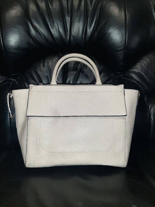 Mala Parfois espaçosa