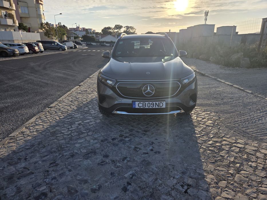 Mercedes EQB 250  7L IVA DEDUTIVEL