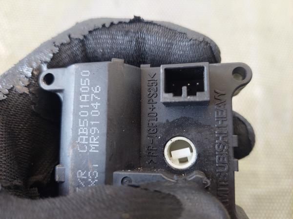 Motor da comporta da sofagem MITSUBISHI Carisma Sedan (DA_)