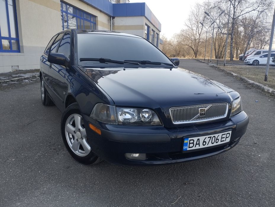Продам Volvo v40
