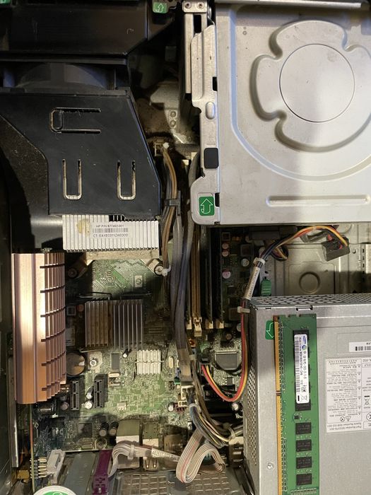Комп'ютер     HP