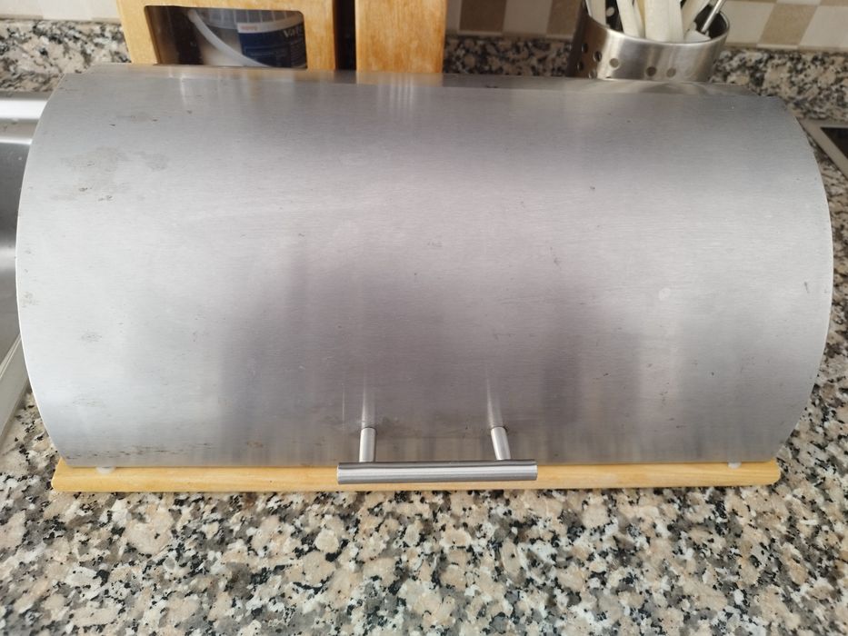 Caixa pão inox e madeira