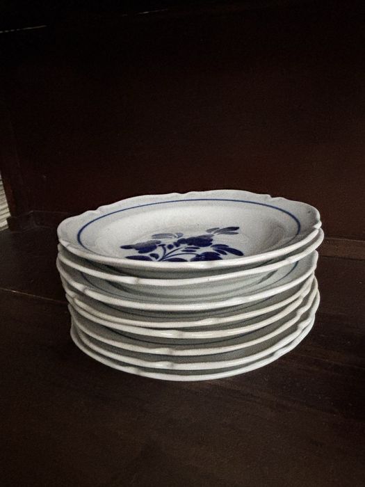 Loiça de Viana: Pratos ladeiros e fundos