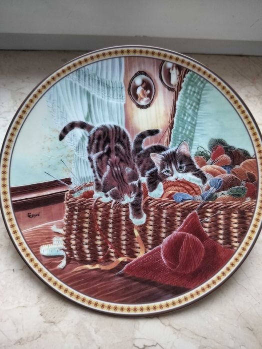 Дві тарілки Knowles із кошенятами  22 см номерні підписні, серійні