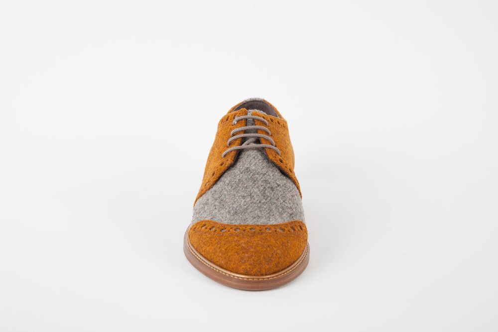 Sapatos em Burel
