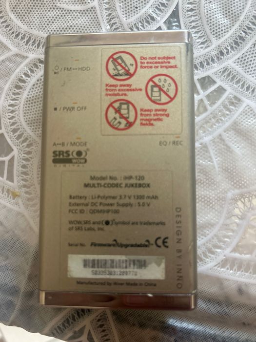 медіа плеєр iRiver iHP-120 Silver/Black (20GB) Digital Media Player