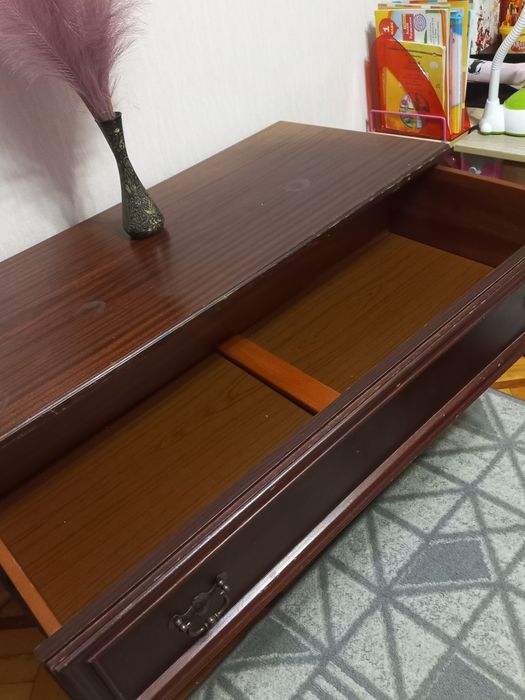 Вмісткий комод натуральне дерево. Польша