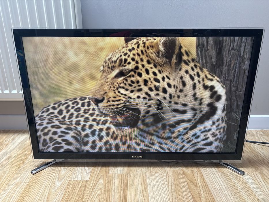 Телевізор  Samsung UE32F4500AK [ SMART TV  / T2 / HD ]