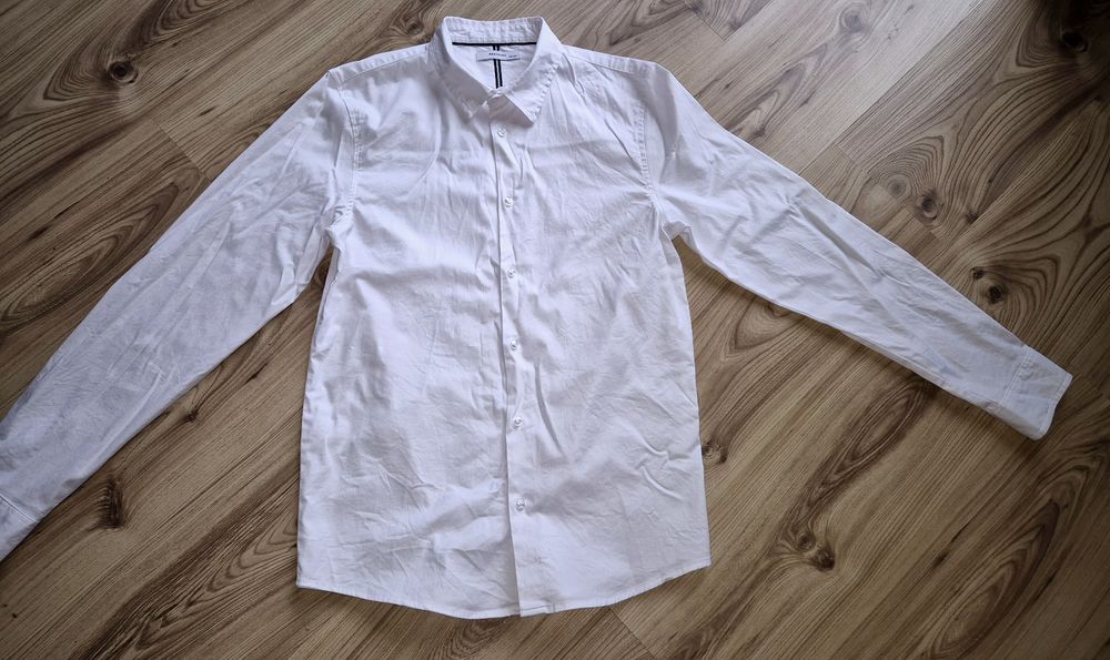 Biala koszula chłopięca slim fit 170 reserved