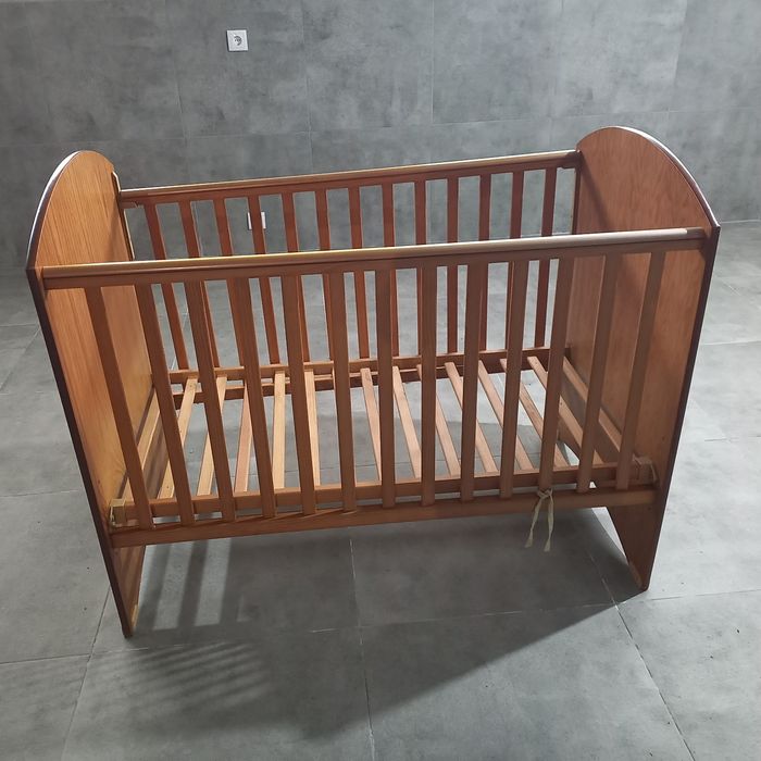 cama de bebé como nova