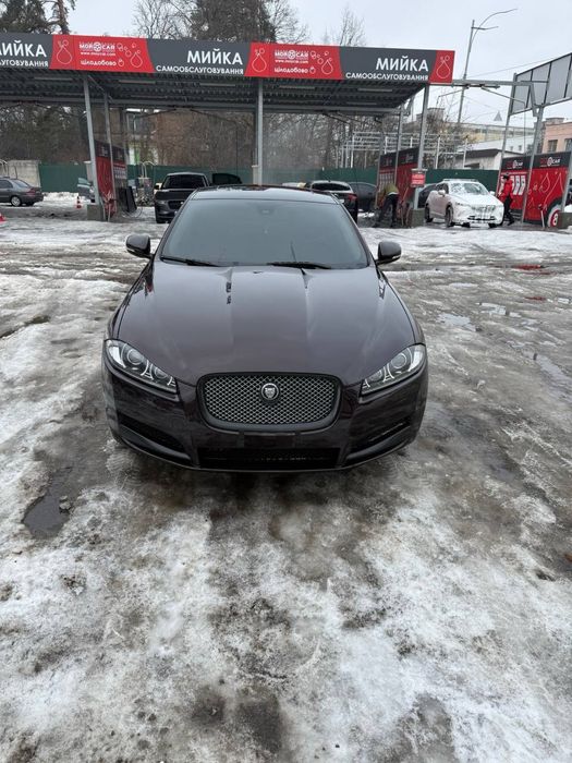 Jaguar xf 2.0 2013