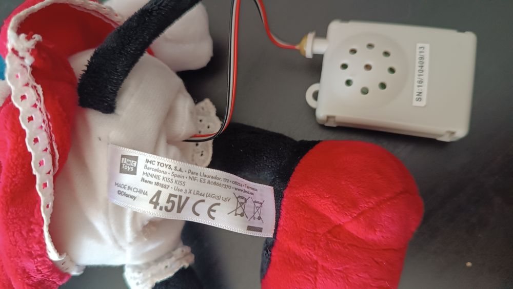 Peluches Boneca Minnie da Disney. Com som. 37 cm