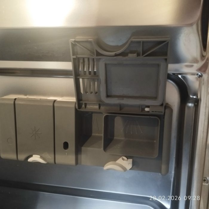 Посудомийна машина Electrolux ESL 96211 LO (60см)