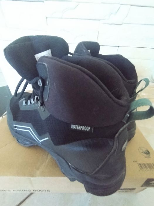 Crivit trekkingowe 42