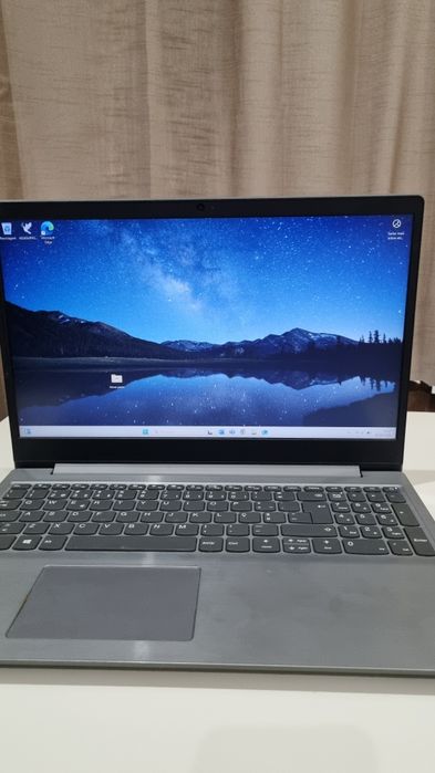 Portátil Lenovo como novo