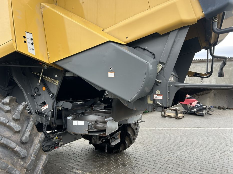 Комбайн Claas Cat Lexion 740