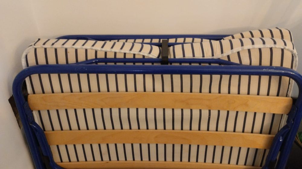 Cama de solteiro fechada 1.90 x 0,80